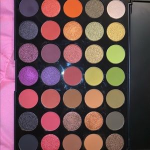 Morphe palette